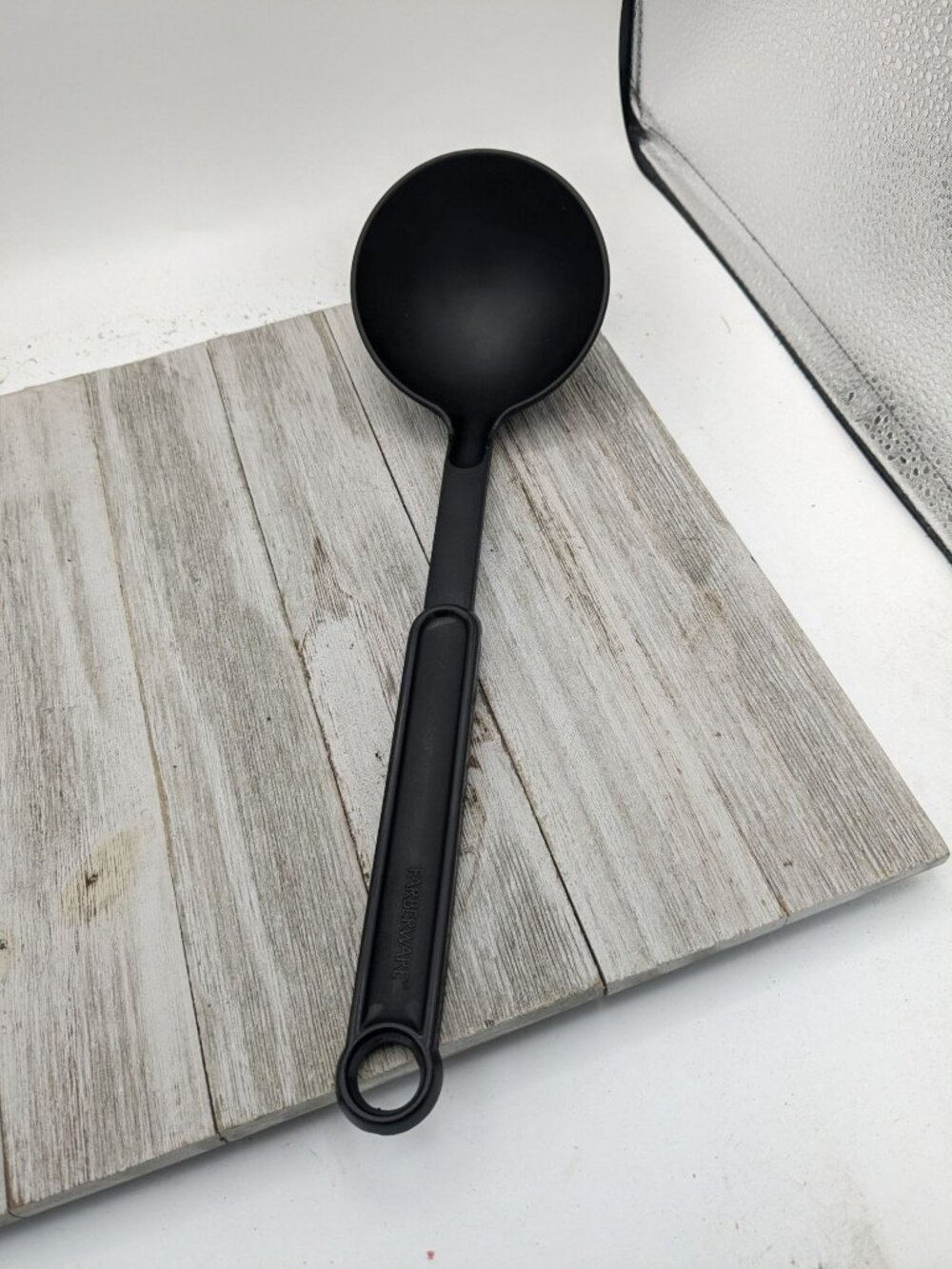 Farberware Solid #1 Serving Ladle Black 11 3/4" Spoon Serving